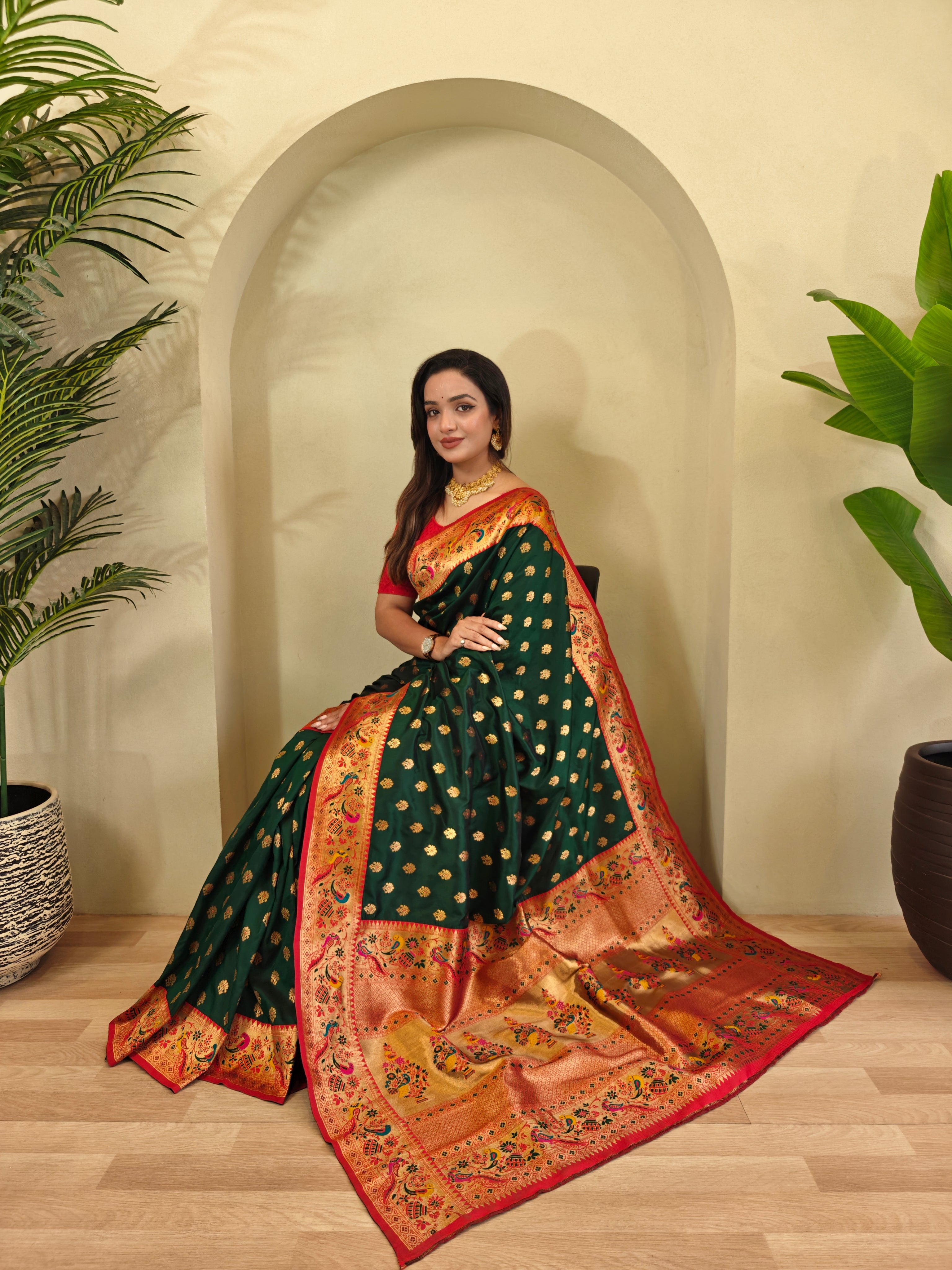 FABLOZ Designer Paithani Saree with Meenakari Motifs With Contrast Pallu and Self-Woven Blouse