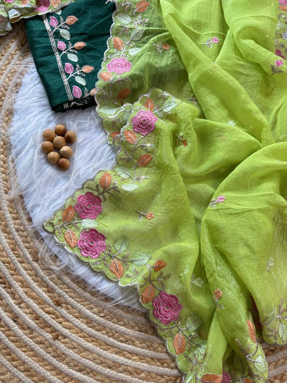 FABLOZ Women's Designer Pastel Crunchy Chiffon Lightweight Saree with Floral Threadwork with Embroidered Border & Contrast Embroidered Blouse Piece